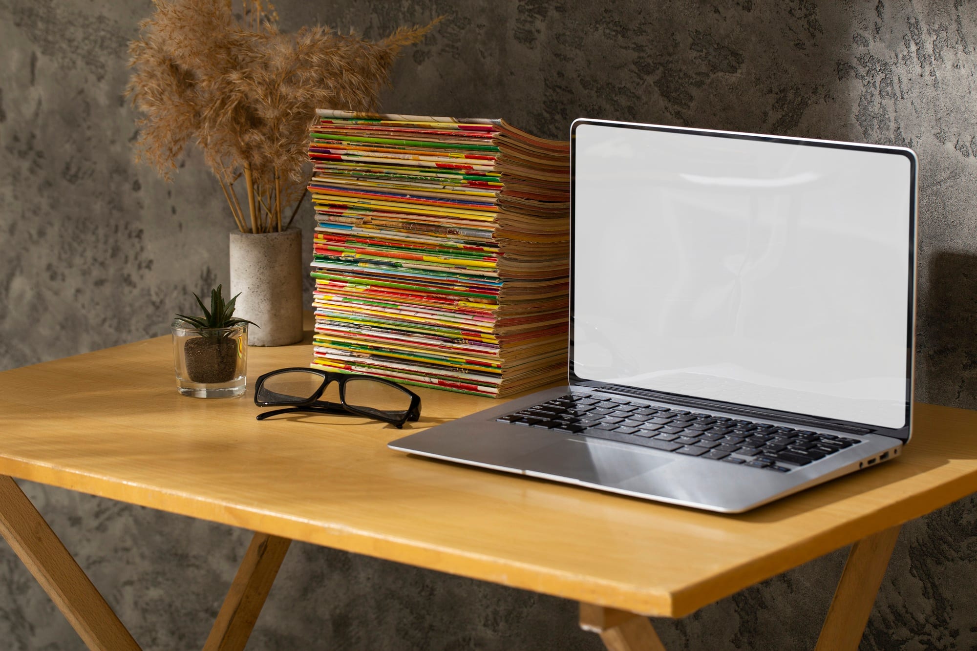 Guide to Referees/Reviewers