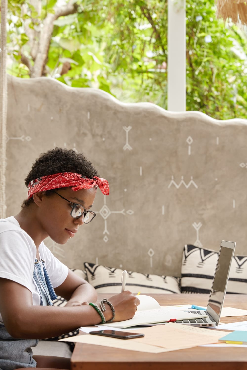 Scholars discussing research at LASU